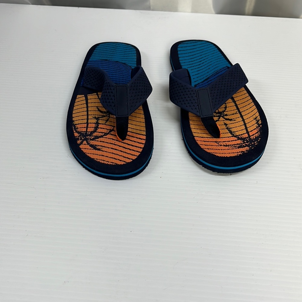Men’s  George flip flops   New but no tags